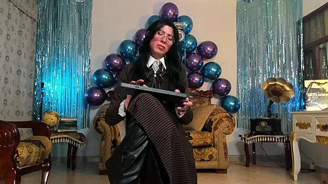 nonbinaryangel online show from February 12, 12:40 am