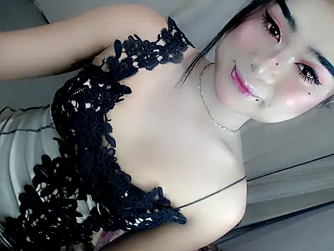 itsmekianna online show from June 8, 12:30 am