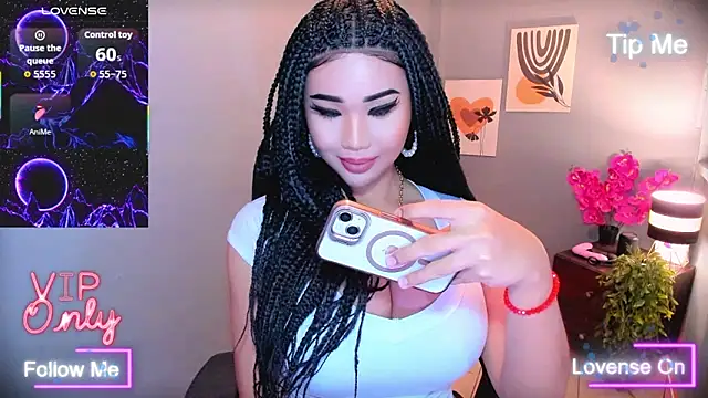 TriciaCumLoader online show from January 17, 8:33 am