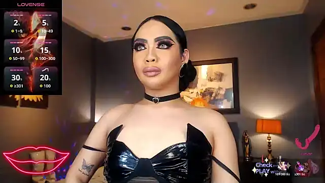 FridaHumphrey online show from March 4, 7:18 pm