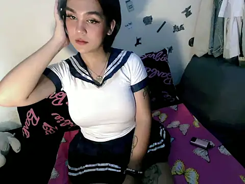 Moiraine Sedai online show from June 25, 1:58 am