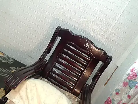 Side Chick online show from March 4, 12:06 am