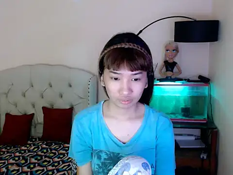 ShantalFoxxy  online show from January 19, 12:30 am