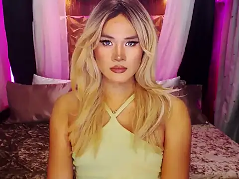 YllanaAltheaXxX online show from October 23, 9:24 am