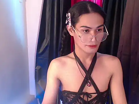 bellalot online show from October 28, 1:25 am