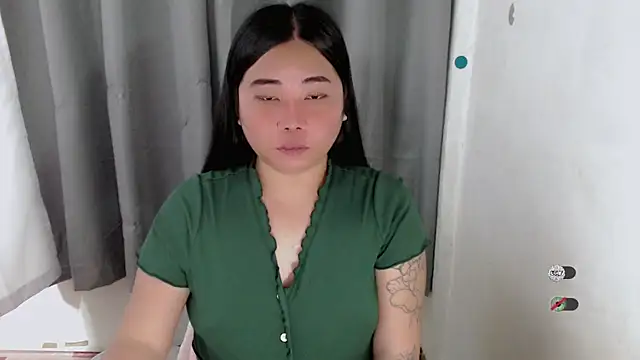 Yhana Slut online show from September 28, 3:11 pm