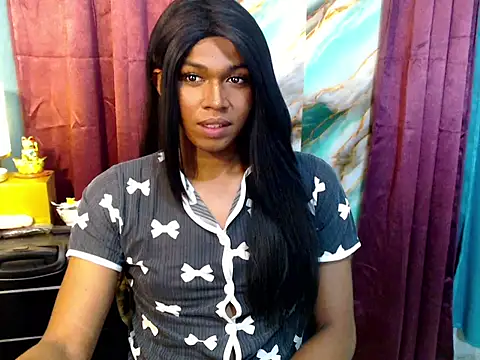 Milagrosa xx online show from February 6, 9:31 pm