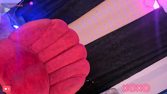 cassie dilaurentis online show from November 26, 4:26 am