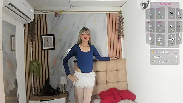 Vanessa Jenner online show from May 8, 8:49 pm