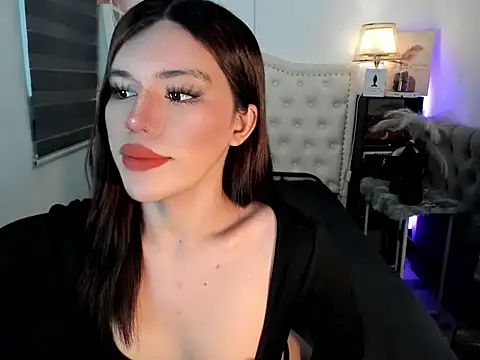 naughtyandreaxx online show from January 13, 12:57 pm