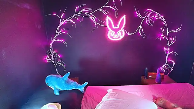 noahxtar online show from November 14, 7:38 am