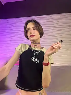 madi snow online show from November 8, 8:09 pm