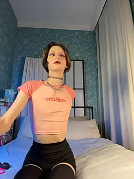 madi snow online show from November 26, 12:18 pm