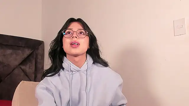 SamanthaRivas  online show from September 11, 12:20 am