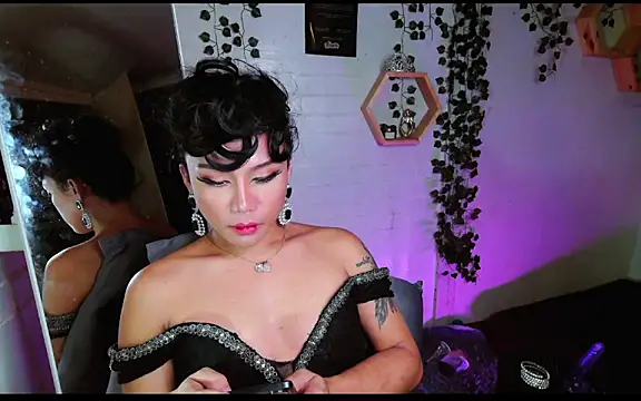 YourNikkieXxx online show from September 25, 5:42 pm