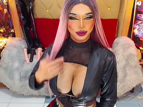 KYLINE WIILLS online show from December 20, 4:57 pm