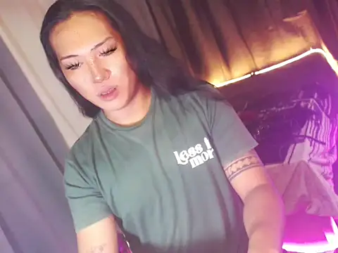 Hail ur Dominant online show from December 5, 1:10 am