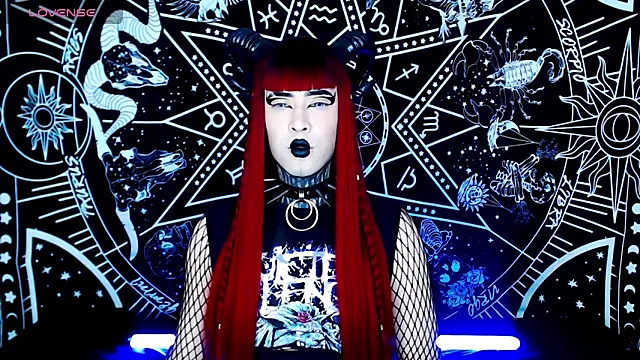 Snapshot of naomi_satan chatting on October 11, 12:35 am naomi satan online show from October 11, 12:35 am