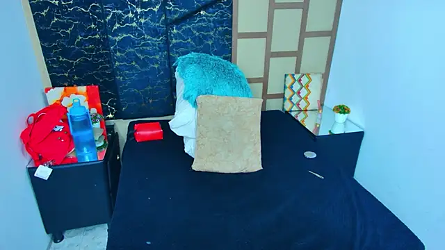 Emma Lodge online show from March 25, 5:06 pm