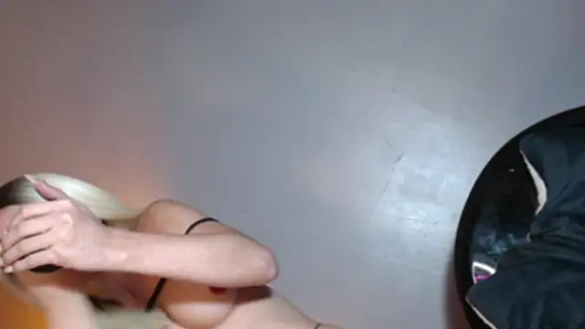 Dropdead Gorgeous online show from March 1, 5:13 am