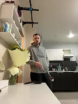 C8ETO4KA online show from February 24, 4:33 pm