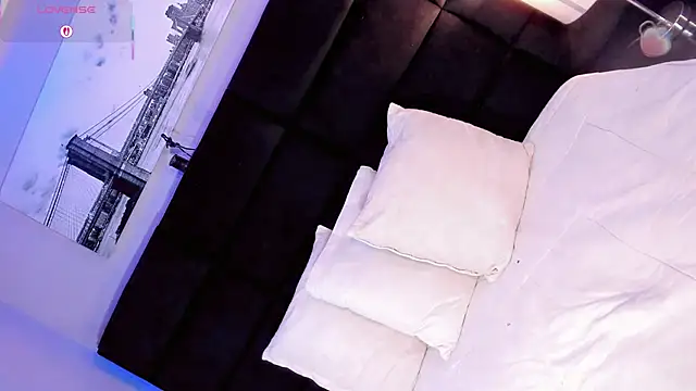 Ana Paaula23 online show from January 17, 9:00 pm