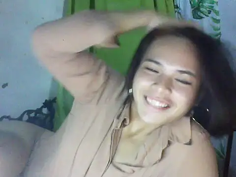 Snapshot of kera_metina chatting on September 30, 12:49 pm kera metina online show from September 30, 12:49 pm