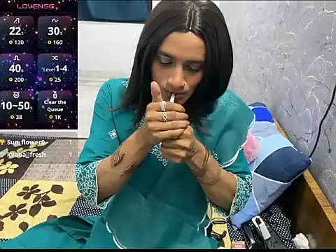 LuvLayla online show from June 20, 11:41 pm