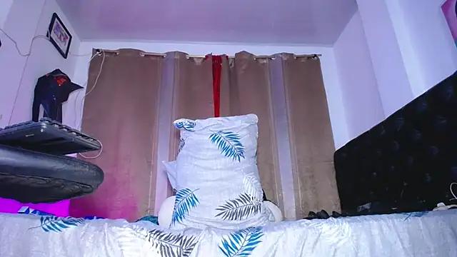 oodirty hellen online show from May 14, 2:21 am