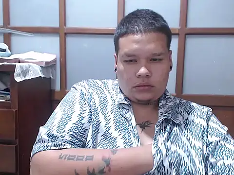 Yulian bigclit7 online show from April 20, 3:19 am