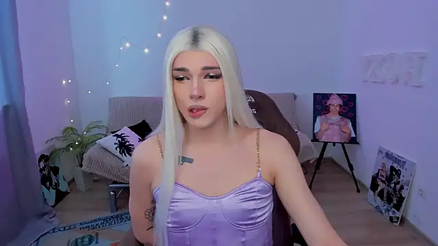 YourTrixie online show from February 22, 6:49 am