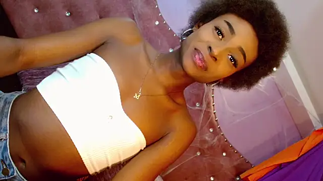 MariahMendezz online show from October 17, 4:38 am