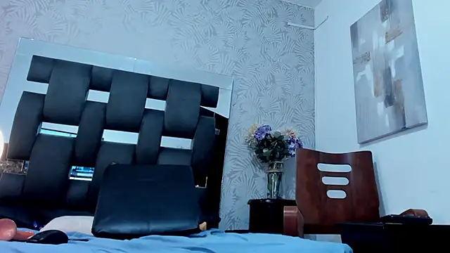 MissDiabla  online show from November 8, 8:09 pm