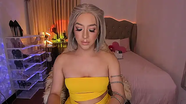 Dream Goddess online show from January 6, 9:24 am