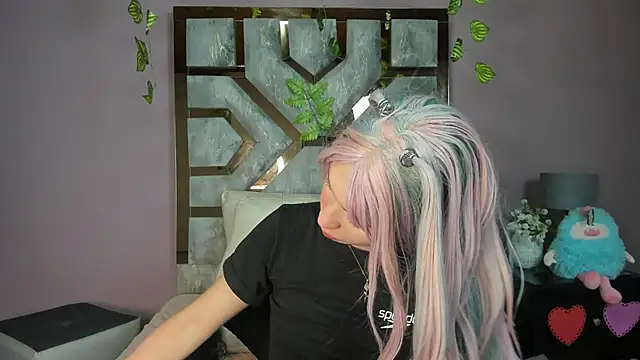 Electra Gosselin online show from April 2, 1:36 am