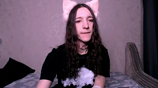 SilverMuse  online show from November 16, 2:21 am