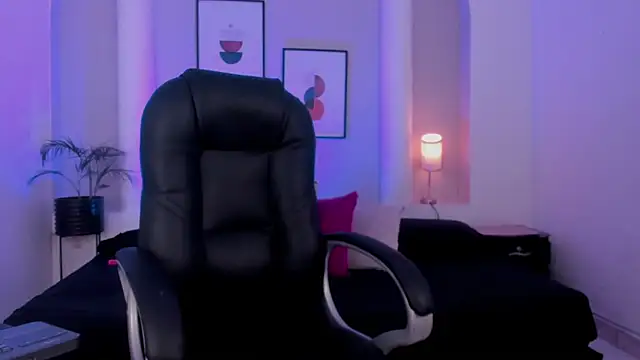 Juanita  acosta1 online show from January 7, 5:44 am