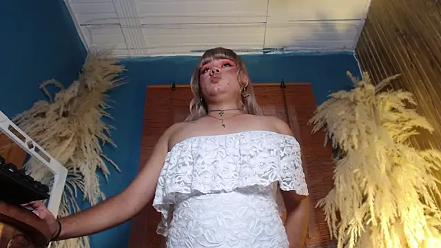 Tiffany deluxe online show from January 19, 1:53 pm