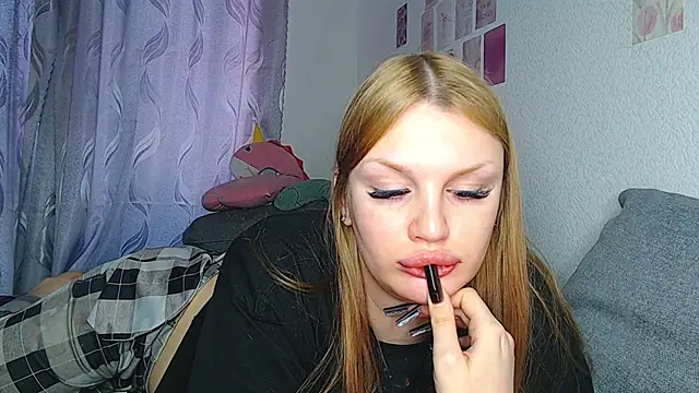 sashadeliii online show from December 15, 12:00 pm