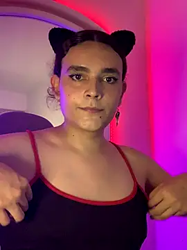 La-Gatiita-trans online show from November 11, 2:24 am