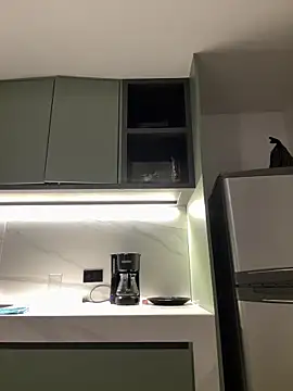 valeriahornier online show from February 6, 5:13 am