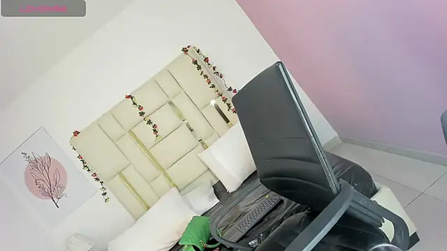 Maxxine VX online show from November 7, 8:42 pm