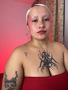 pinkbaddie777 online show from November 27, 4:26 am