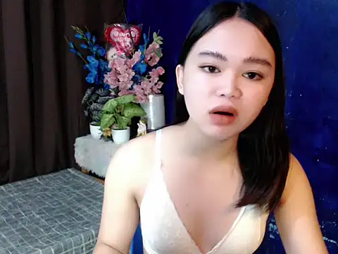 lustfullakim online show from March 19, 1:44 pm