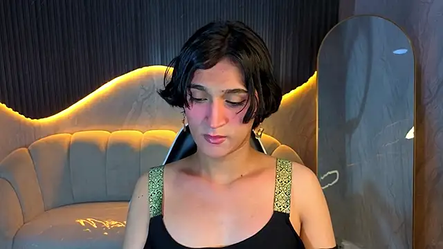 zoe tp online show from December 19, 8:25 pm