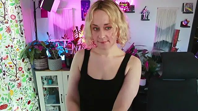 xzoeyryanx online show from March 26, 8:23 pm