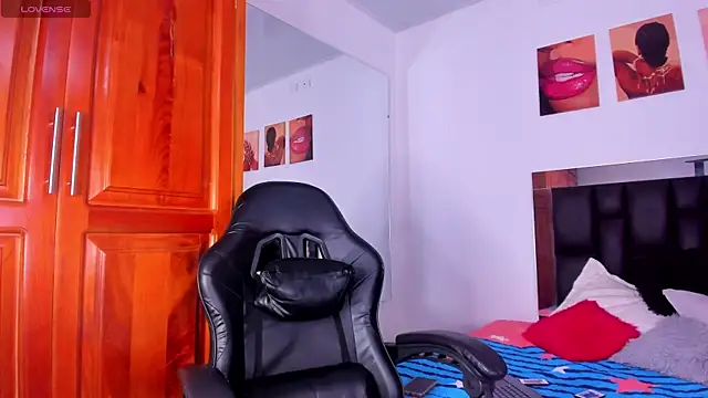 ValeryTs1 online show from April 10, 6:24 pm