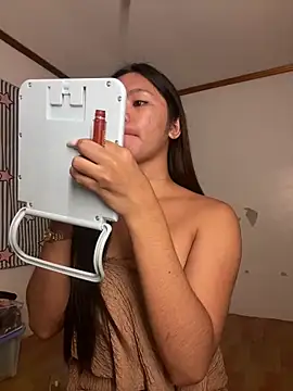 voganmarie online show from April 1, 9:43 am