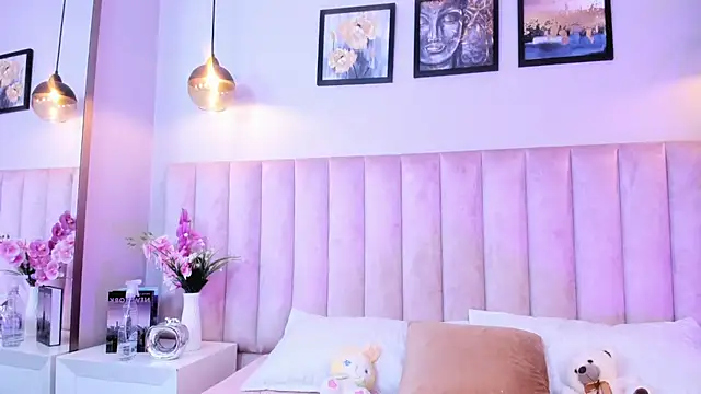 Tracy lee  online show from March 16, 8:34 pm