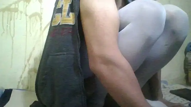 LolilolsAdj online show from February 22, 9:01 am